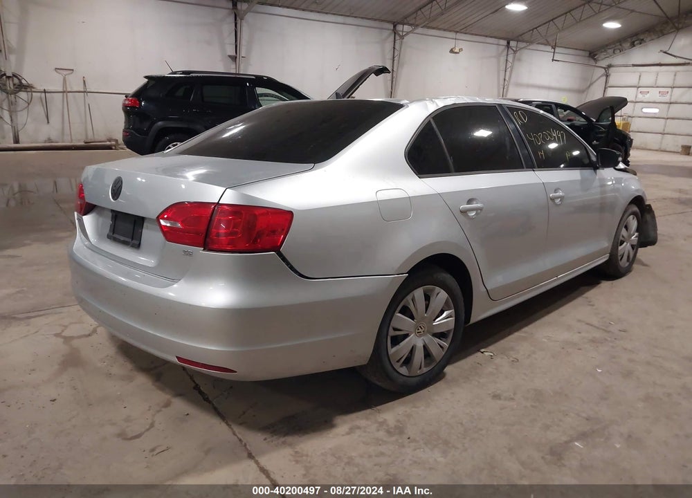 2014 VOLKSWAGEN JETTA 1.8T SE VIN: 3VWD17AJ1EM247351