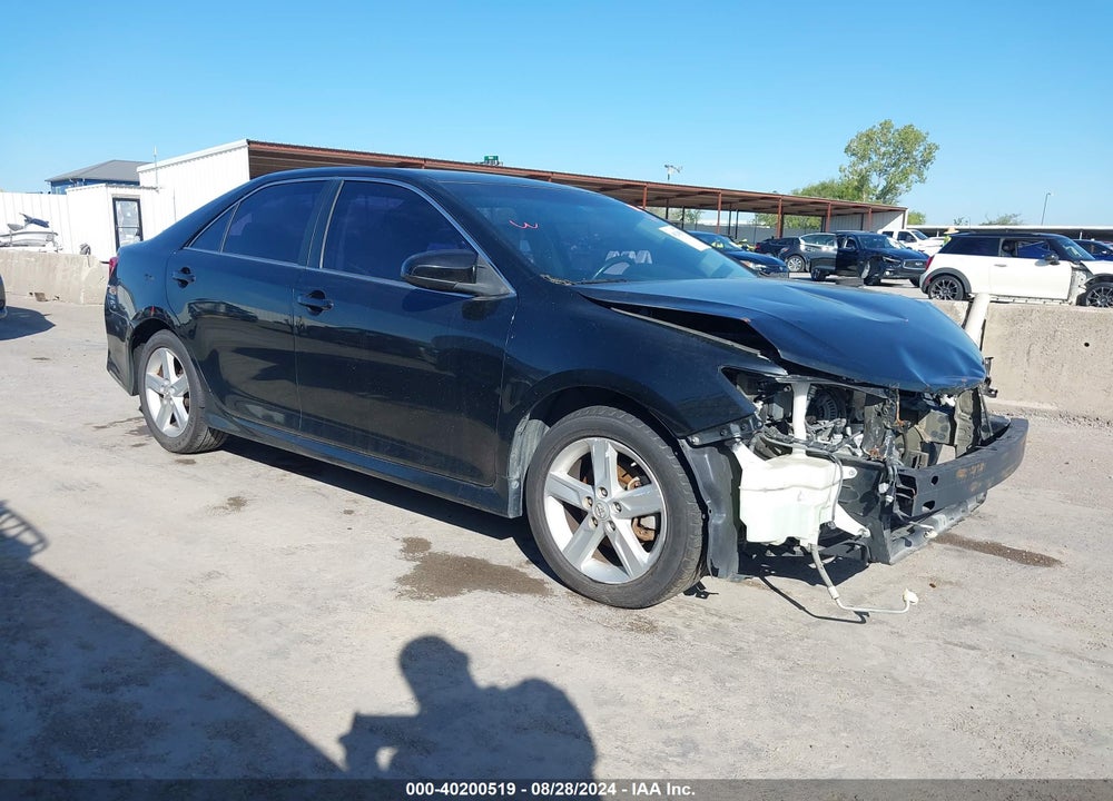 2013 TOYOTA CAMRY SE VIN: 4T1BF1FK4DU692246