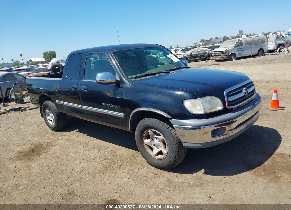 2002 TOYOTA TUNDRA SR5 V8 VIN: 5TBRT341X2S282465