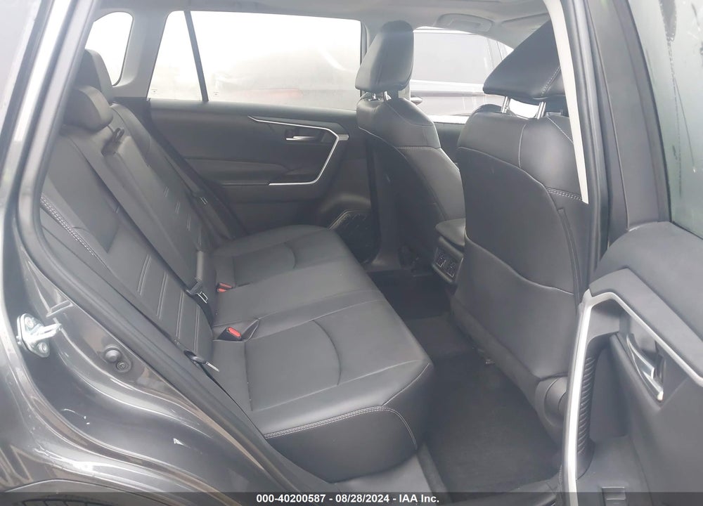 2024 TOYOTA RAV4 XLE PREMIUM VIN: 2T3C1RFV5RW318982