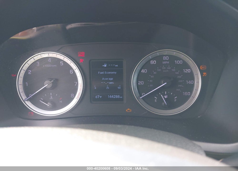 2018 HYUNDAI SONATA VIN: 5NPE24AF5JH692819