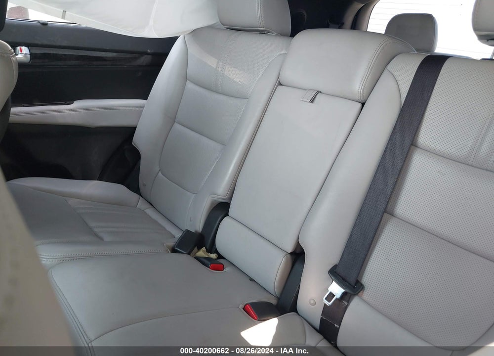 2014 KIA SORENTO LIMITED V6 VIN: 5XYKWDA74EG487151