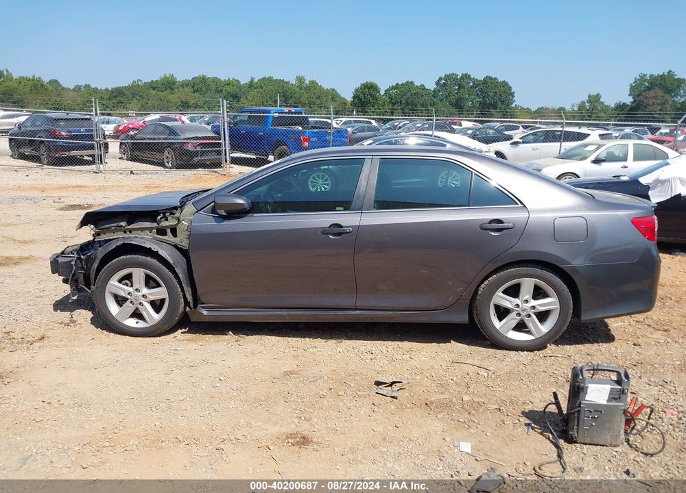 2014 TOYOTA CAMRY SE VIN: 4T1BF1FK5EU828269