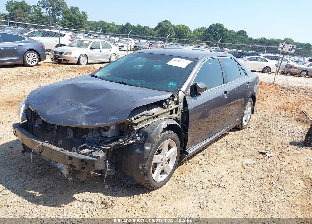 2014 TOYOTA CAMRY SE VIN: 4T1BF1FK5EU828269