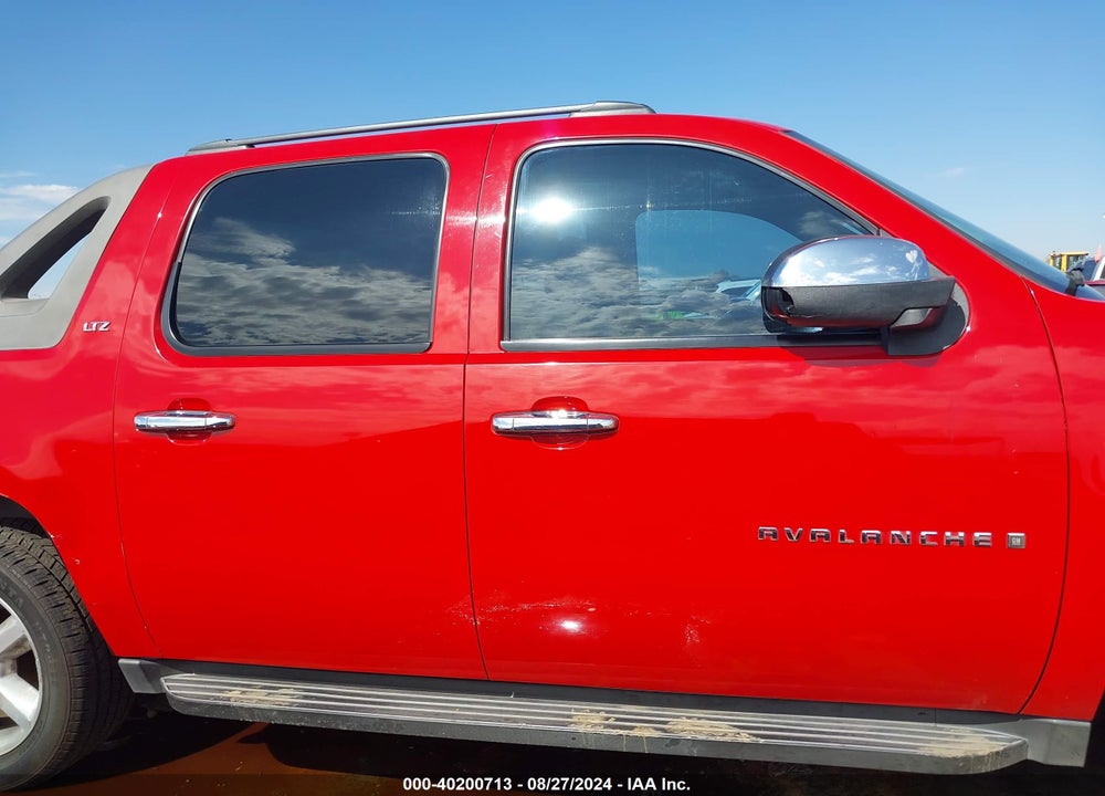 2008 CHEVROLET AVALANCHE 1500 LTZ VIN: 3GNEC12Y08G110261