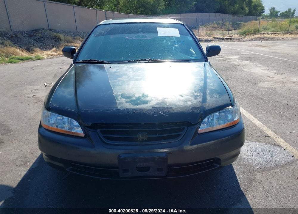 2001 HONDA ACCORD 3.0 EX VIN: 1HGCG165X1A040567