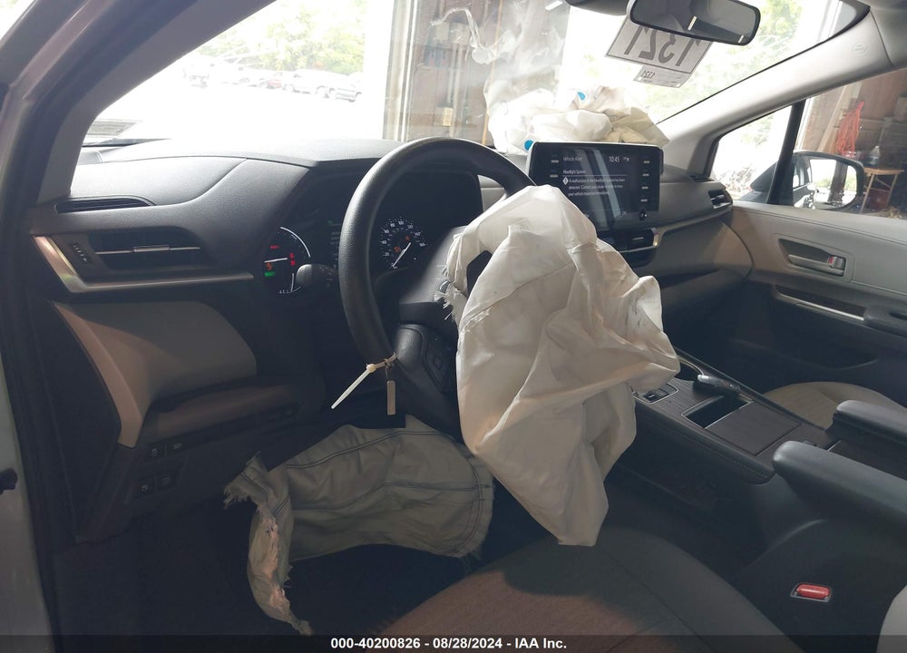 2022 TOYOTA SIENNA LE VIN: 5TDKRKEC0NS075492