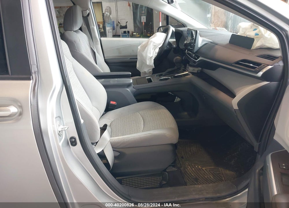 2022 TOYOTA SIENNA LE VIN: 5TDKRKEC0NS075492