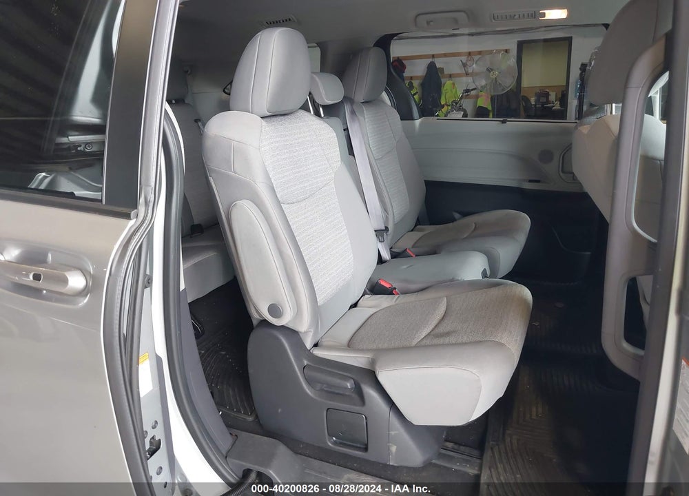 2022 TOYOTA SIENNA LE VIN: 5TDKRKEC0NS075492