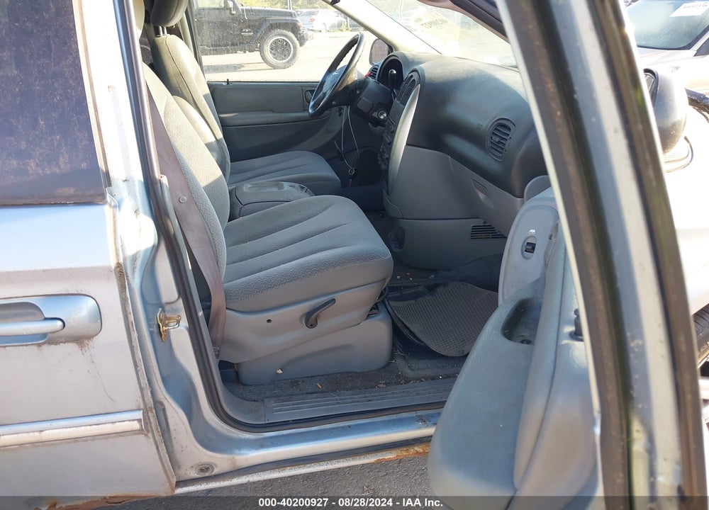 2005 CHRYSLER TOWN & COUNTRY TOURING VIN: 2C4GP54LX5R412158