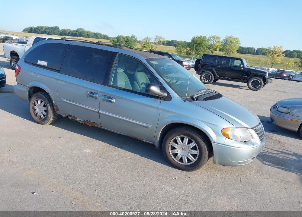 2005 CHRYSLER TOWN & COUNTRY TOURING VIN: 2C4GP54LX5R412158