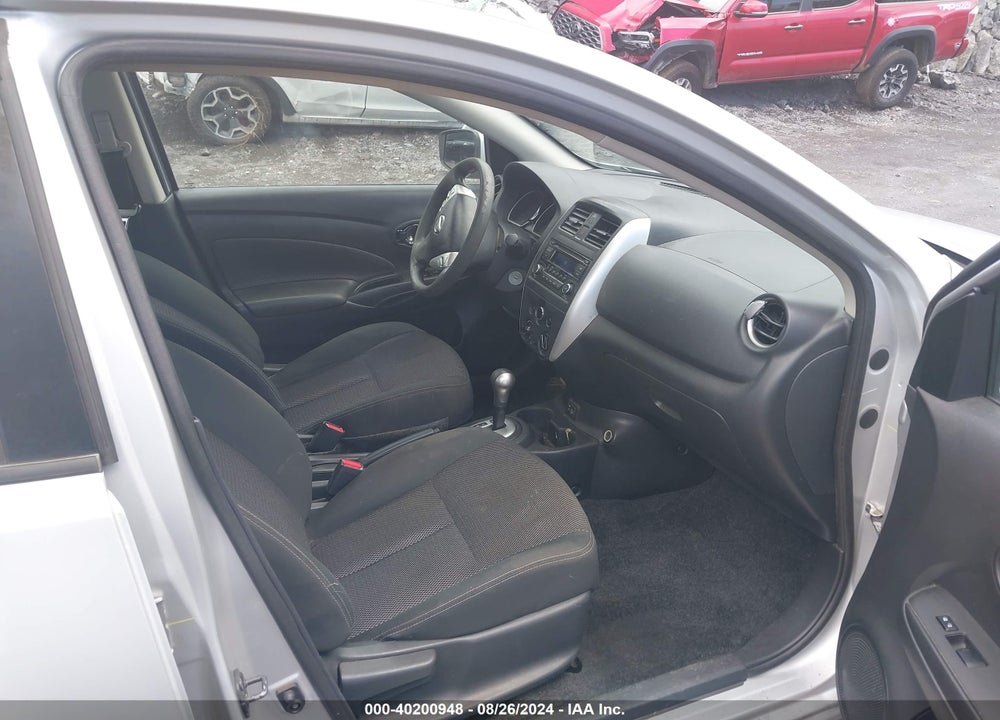 2018 NISSAN VERSA 1.6 SV VIN: 3N1CN7AP4JL824657