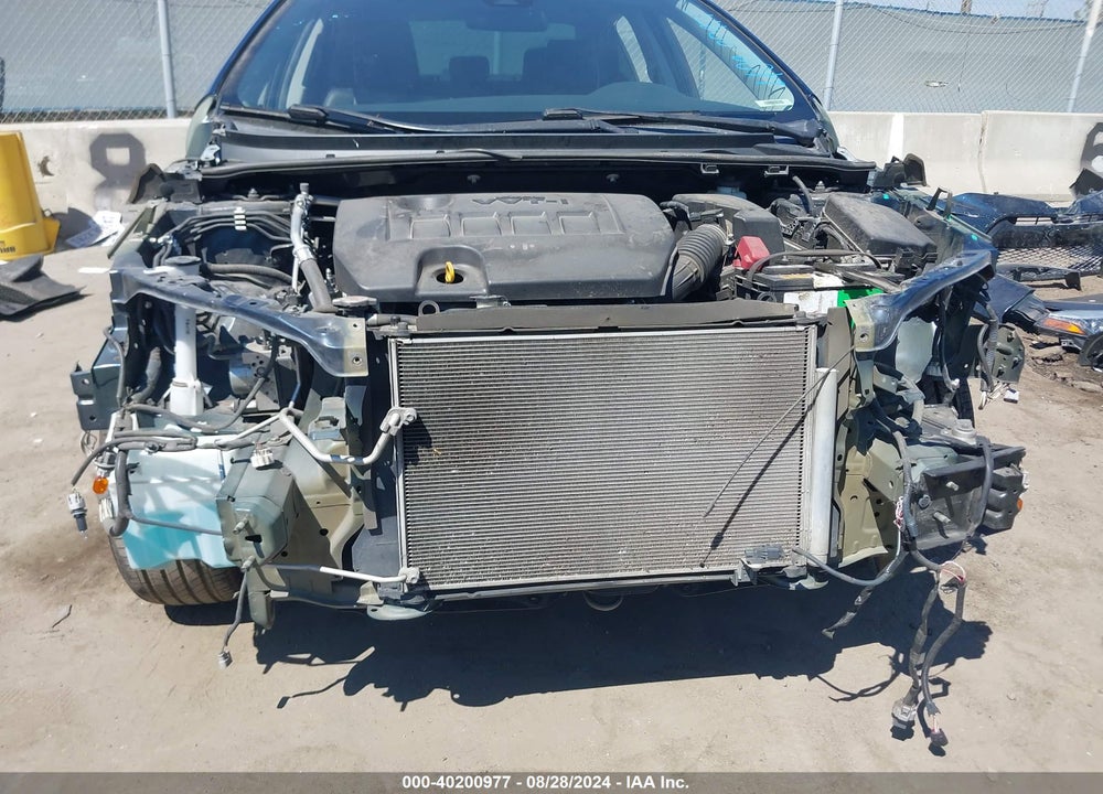 2018 TOYOTA COROLLA SE VIN: 5YFBURHE6JP742346