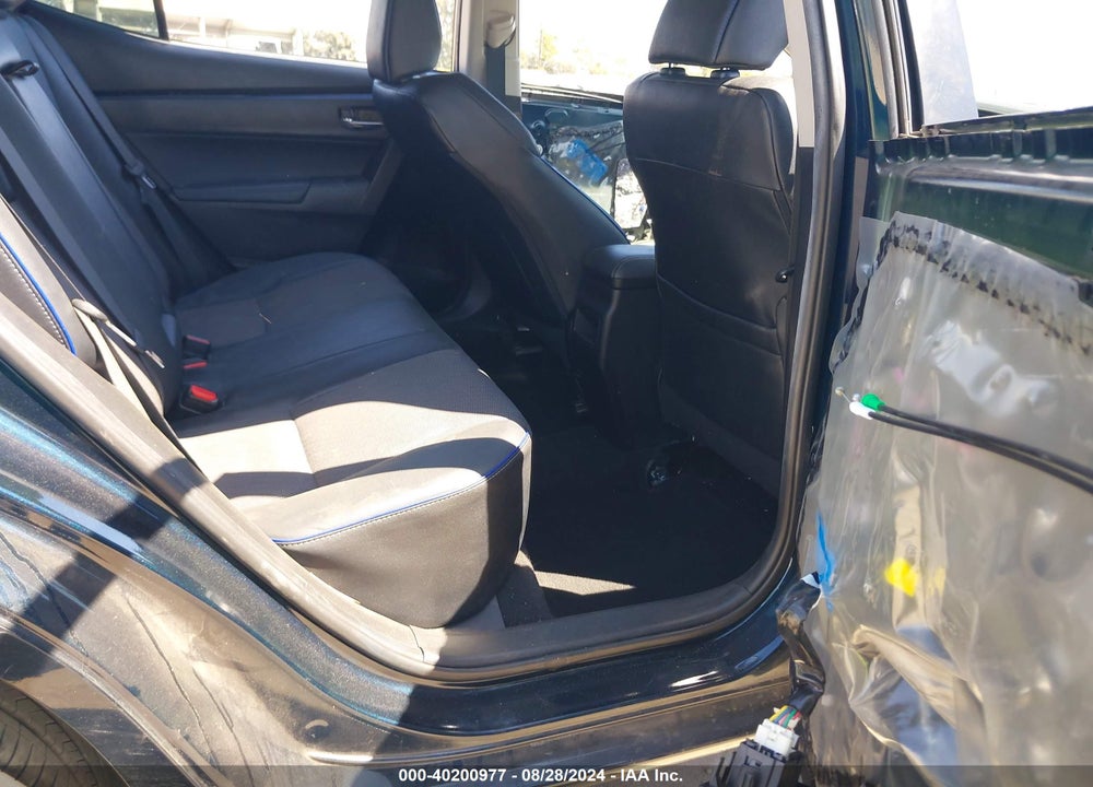 2018 TOYOTA COROLLA SE VIN: 5YFBURHE6JP742346