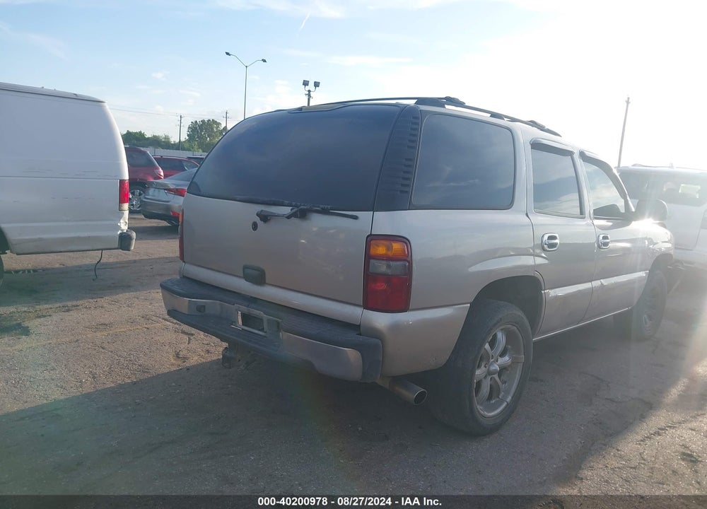 2001 CHEVROLET TAHOE LS VIN: 1GNEC13T01R121379