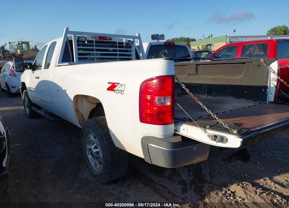 2011 CHEVROLET SILVERADO 2500HD LT VIN: 1GC2KXCG6BZ328106