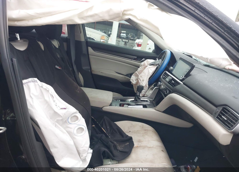 2018 HONDA ACCORD EX VIN: 1HGCV1F42JA019824