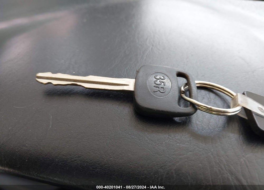 1995 TOYOTA CELICA GT VIN: JT5ST07K0S0023283