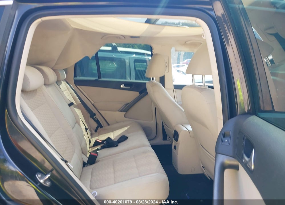 2009 VOLKSWAGEN TIGUAN S/SE/SEL VIN: WVGAV75N09W004879