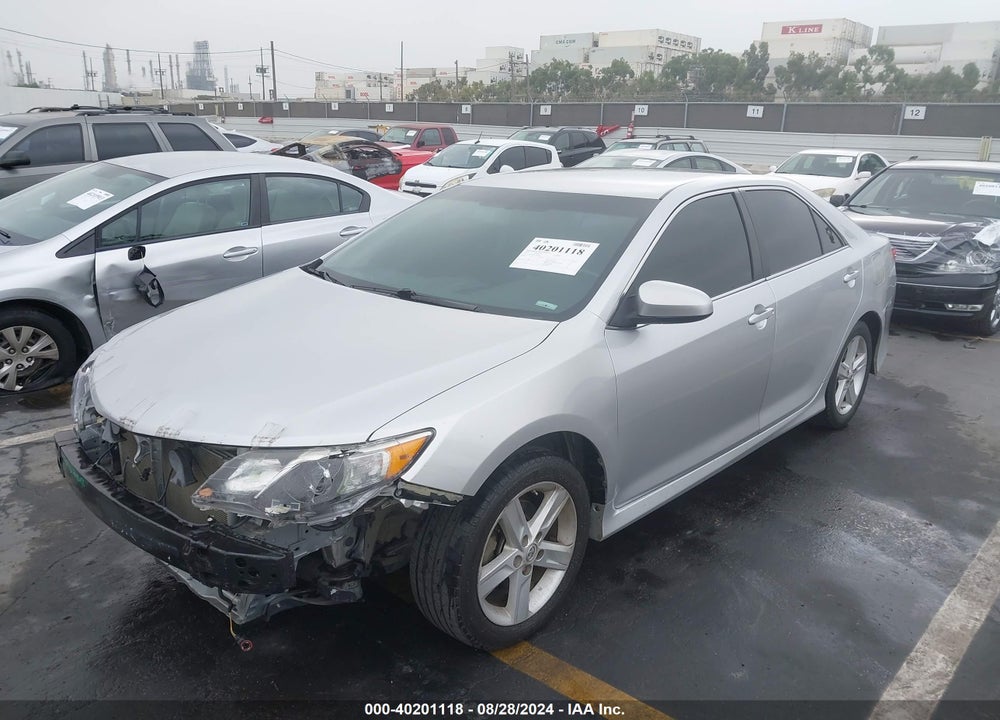 2014 TOYOTA CAMRY SE VIN: 4T1BF1FK1EU400800
