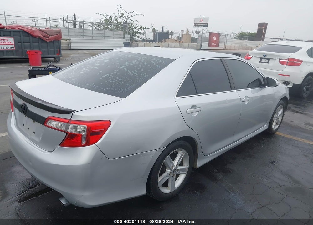 2014 TOYOTA CAMRY SE VIN: 4T1BF1FK1EU400800