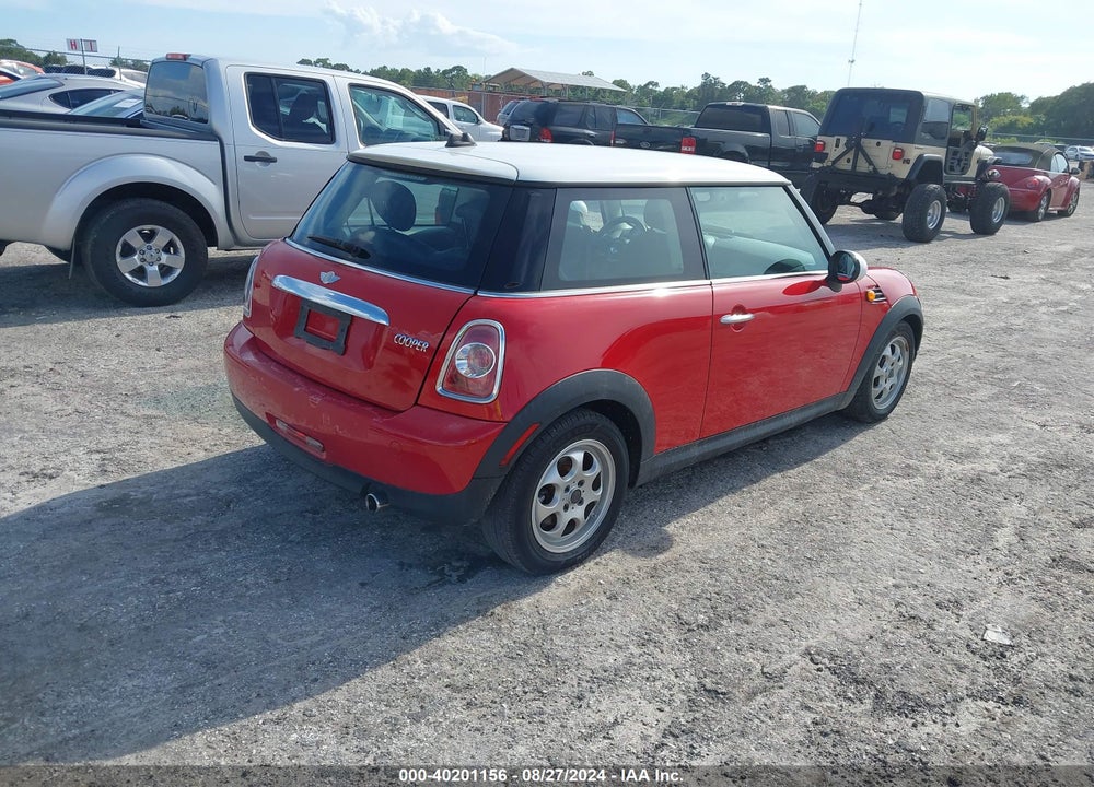 2013 MINI HARDTOP COOPER VIN: WMWSU3C54DT679598