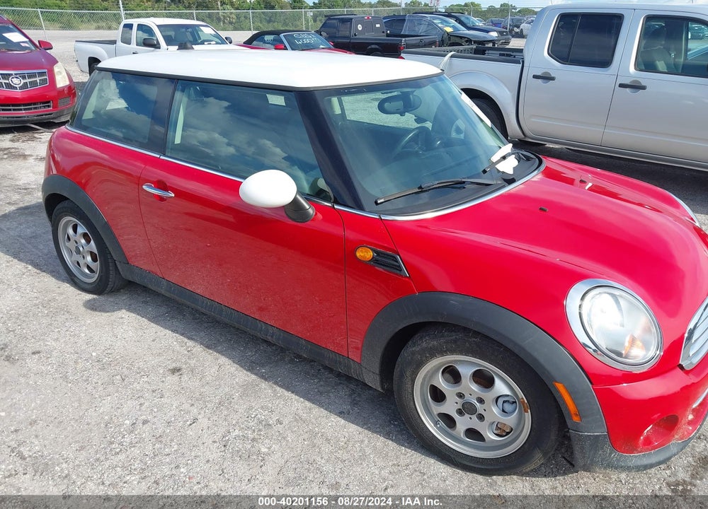 2013 MINI HARDTOP COOPER VIN: WMWSU3C54DT679598