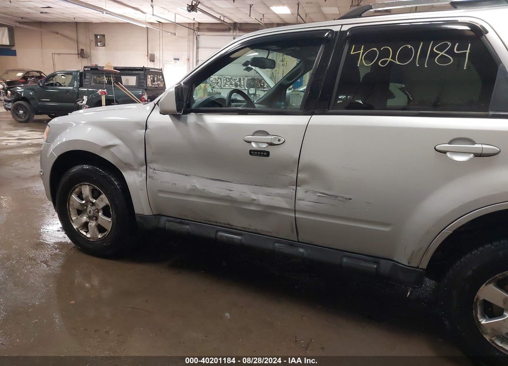 2011 FORD ESCAPE LIMITED VIN: 1FMCU9E75BKB48692