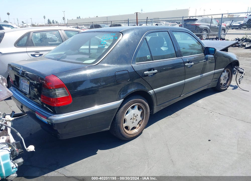 1998 MERCEDES-BENZ C 230 VIN: WDBHA23GXWA586034