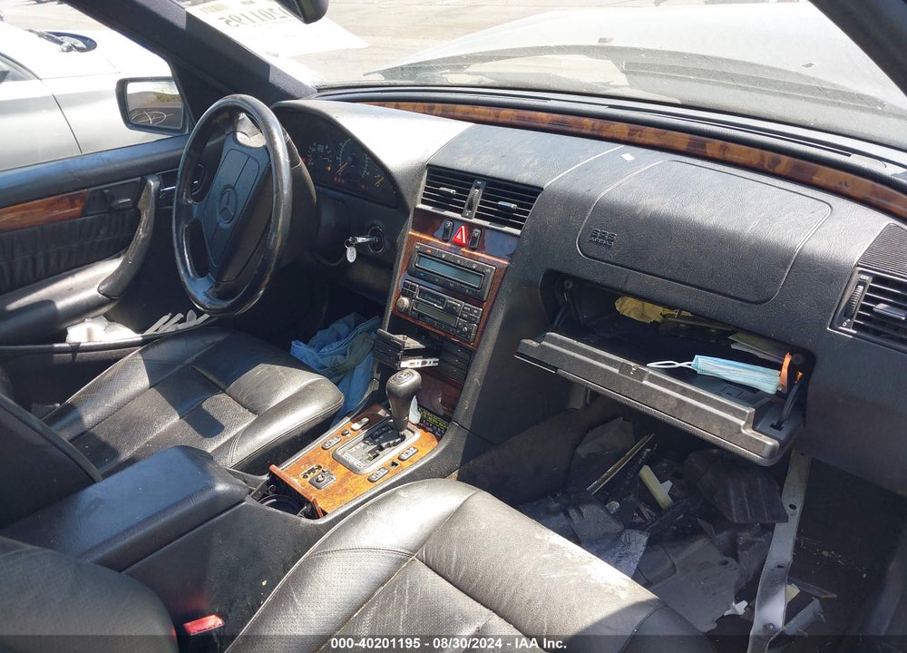 1998 MERCEDES-BENZ C 230 VIN: WDBHA23GXWA586034
