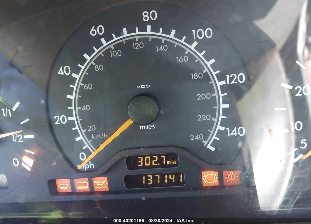 1998 MERCEDES-BENZ C 230 VIN: WDBHA23GXWA586034