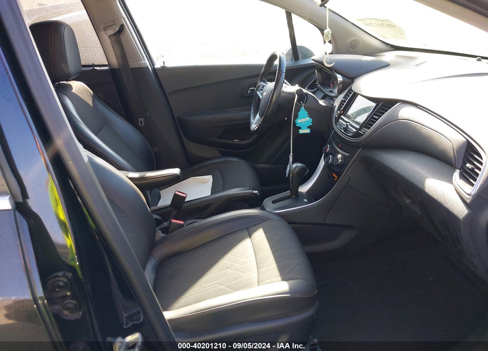 2019 CHEVROLET TRAX LT VIN: 3GNCJPSB3KL229822
