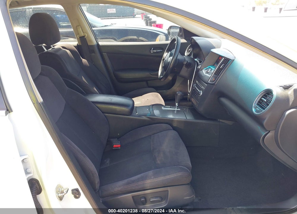 2014 NISSAN MAXIMA 3.5 S VIN: 1N4AA5AP2EC440663