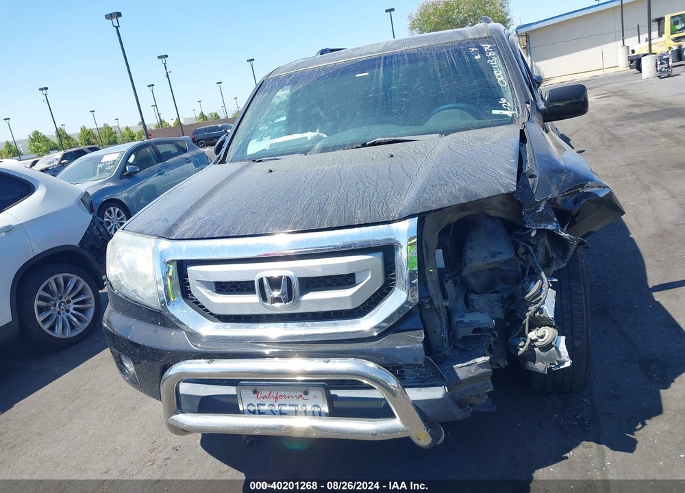 2011 HONDA PILOT EX-L VIN: 5FNYF3H52BB039924