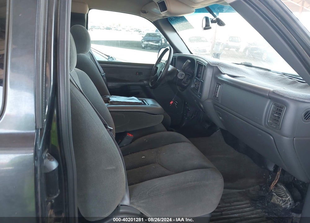 2003 CHEVROLET SILVERADO 1500 LS VIN: 2GCEC19VX31390146