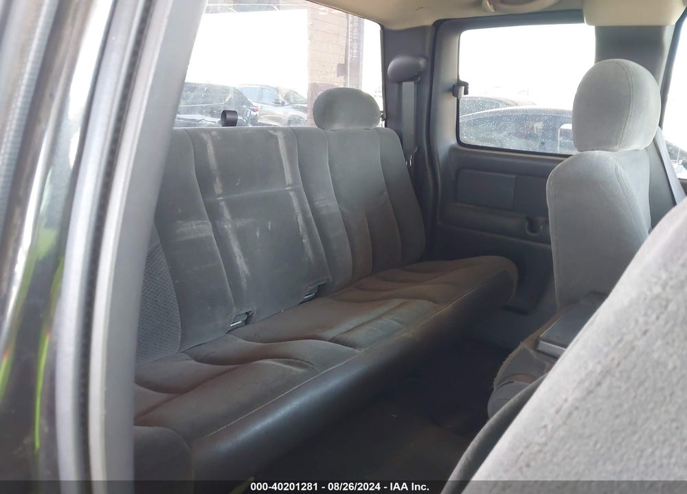 2003 CHEVROLET SILVERADO 1500 LS VIN: 2GCEC19VX31390146