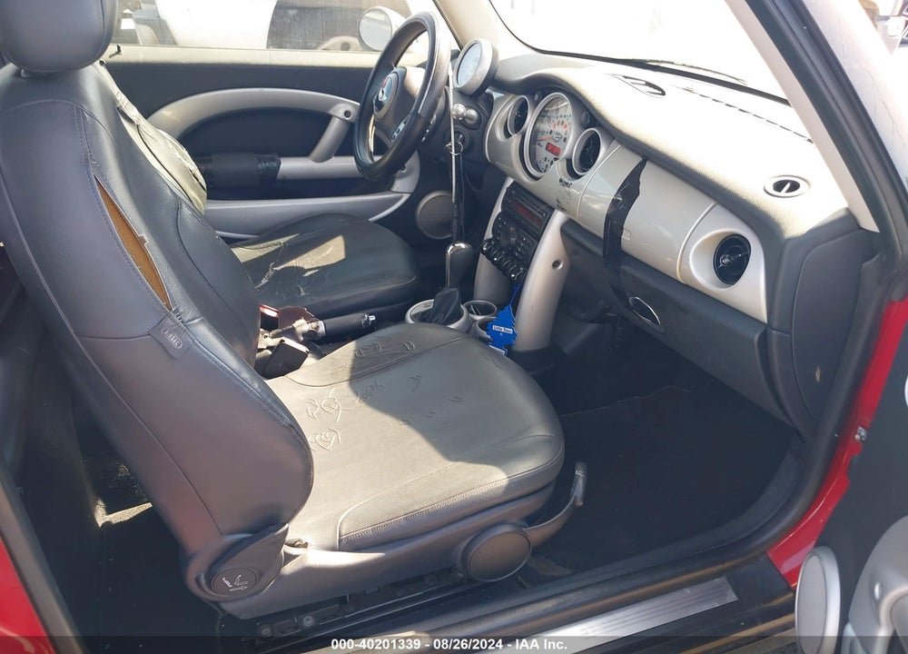 2003 MINI COOPER VIN: WMWRC33403TJ50141