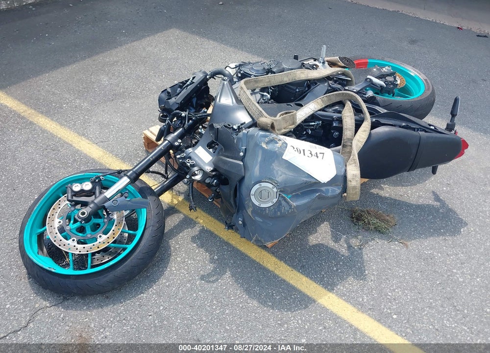 2022 YAMAHA MT09 VIN: JYARN71E2NA002812