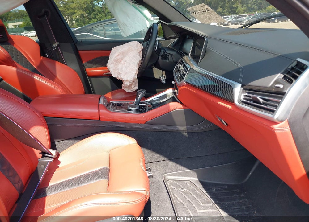 2022 BMW X5 M VIN: 5YMJU0C03N9K81385