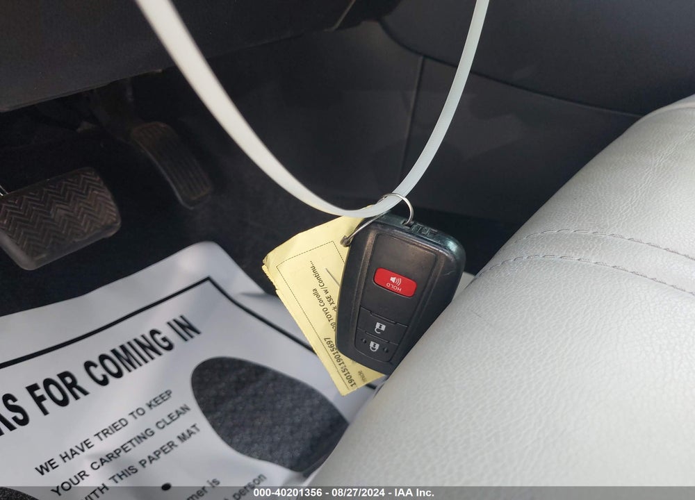 2020 TOYOTA COROLLA XSE VIN: JTNC4RBE9L3081769