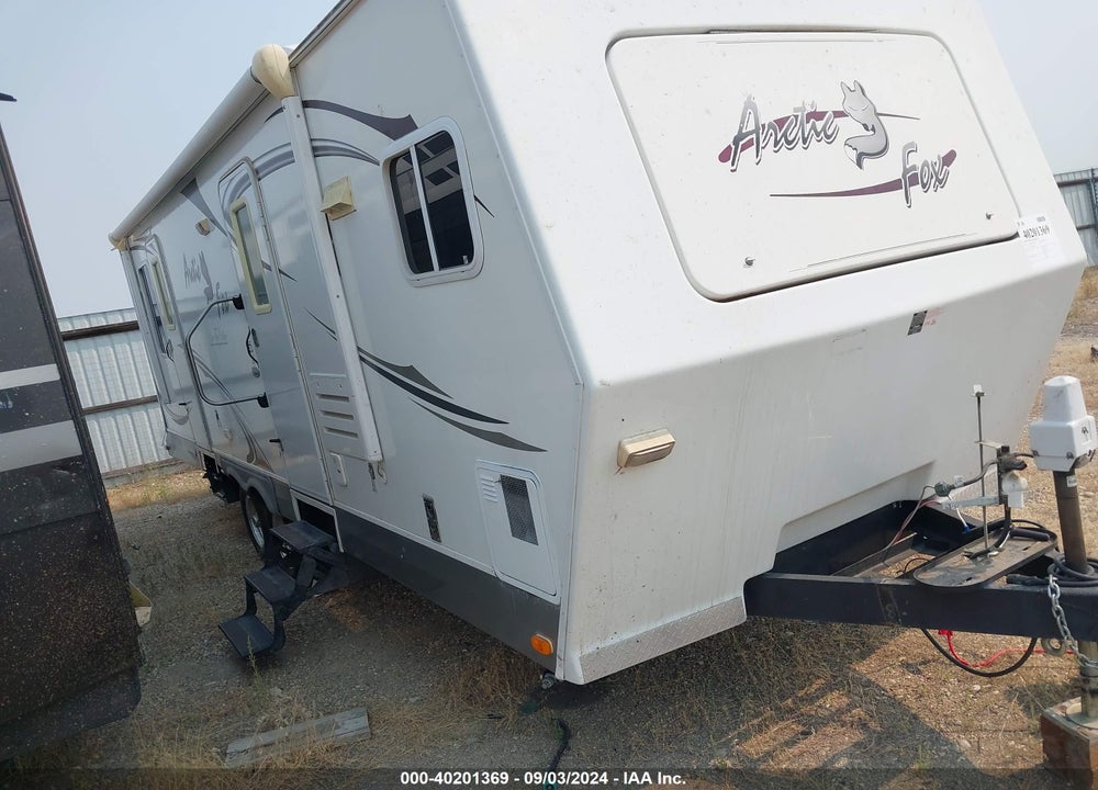 2010 NORTHWOOD ARCTIC FOX 29V VIN: 4N11V2926A0134942