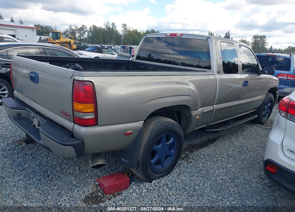 2002 GMC SIERRA 1500 DENALI VIN: 2GTFK69U121399232