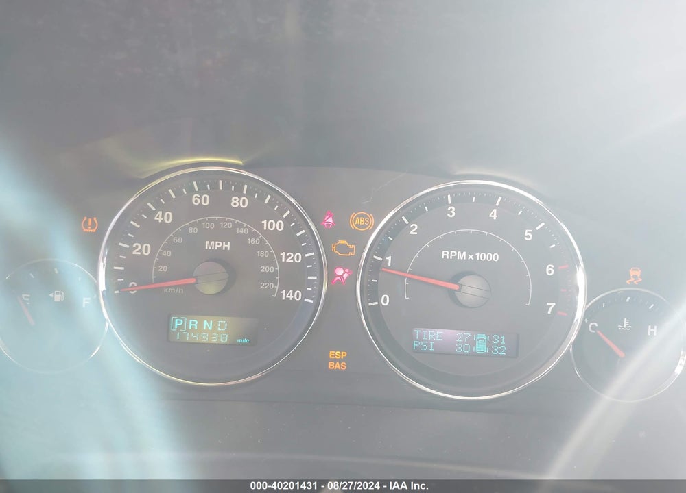 2006 JEEP COMMANDER LIMITED VIN: 1J8HH58N66C179654