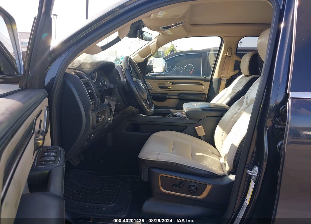 2019 RAM 1500 LIMITED 4X4 5'7 BOX VIN: 1C6SRFHTXKN626605