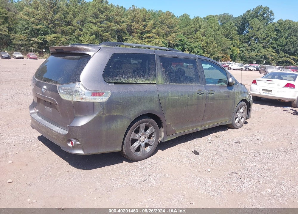 2011 TOYOTA SIENNA SE VIN: 5TDXK3DC2BS042958