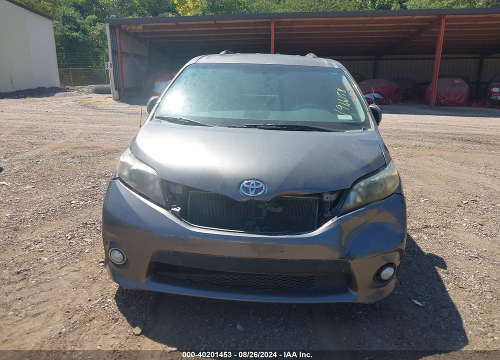 2011 TOYOTA SIENNA SE VIN: 5TDXK3DC2BS042958