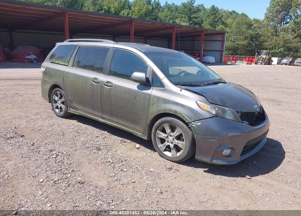 2011 TOYOTA SIENNA SE VIN: 5TDXK3DC2BS042958