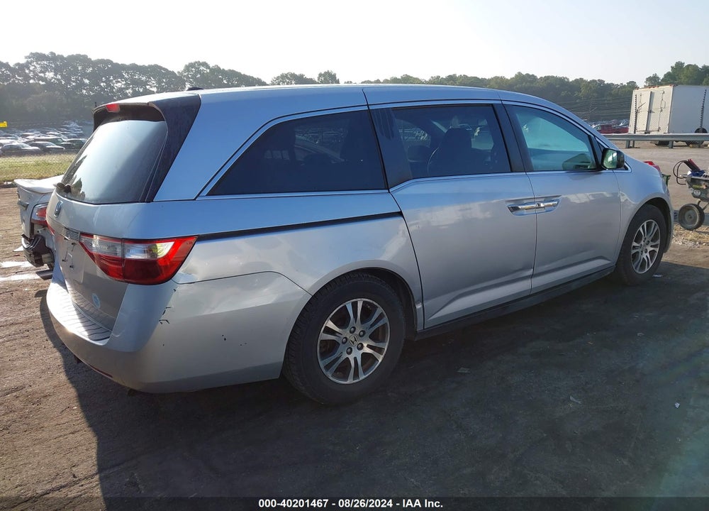 2011 HONDA ODYSSEY EX-L VIN: 5FNRL5H63BB057088