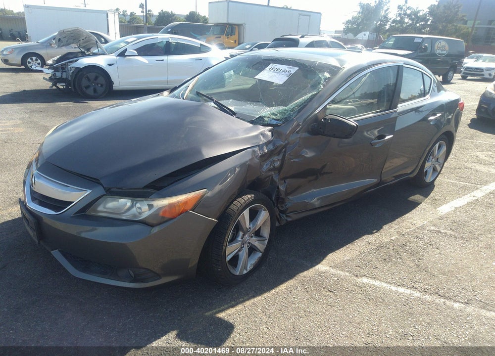 2013 ACURA ILX 2.0L VIN: 19VDE1F52DE009414