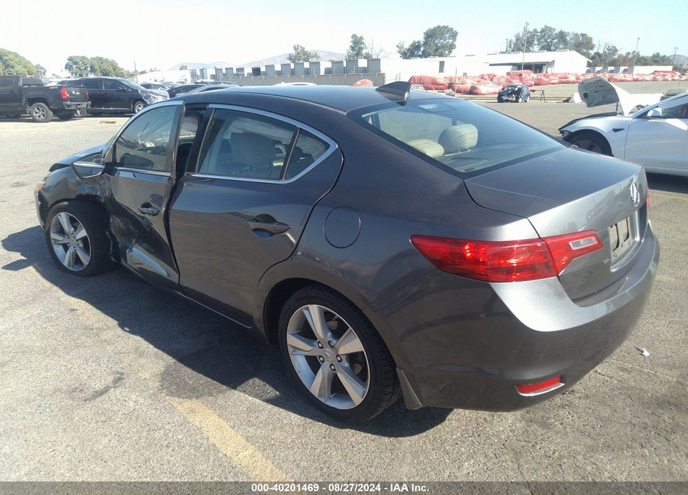 2013 ACURA ILX 2.0L VIN: 19VDE1F52DE009414